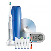 Электрическая зубная щетка Oral-B Triumph 5000